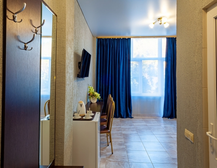 Люкс 2-местный 2-комнатный - Отель «Гости Кавказа» Цандрипш